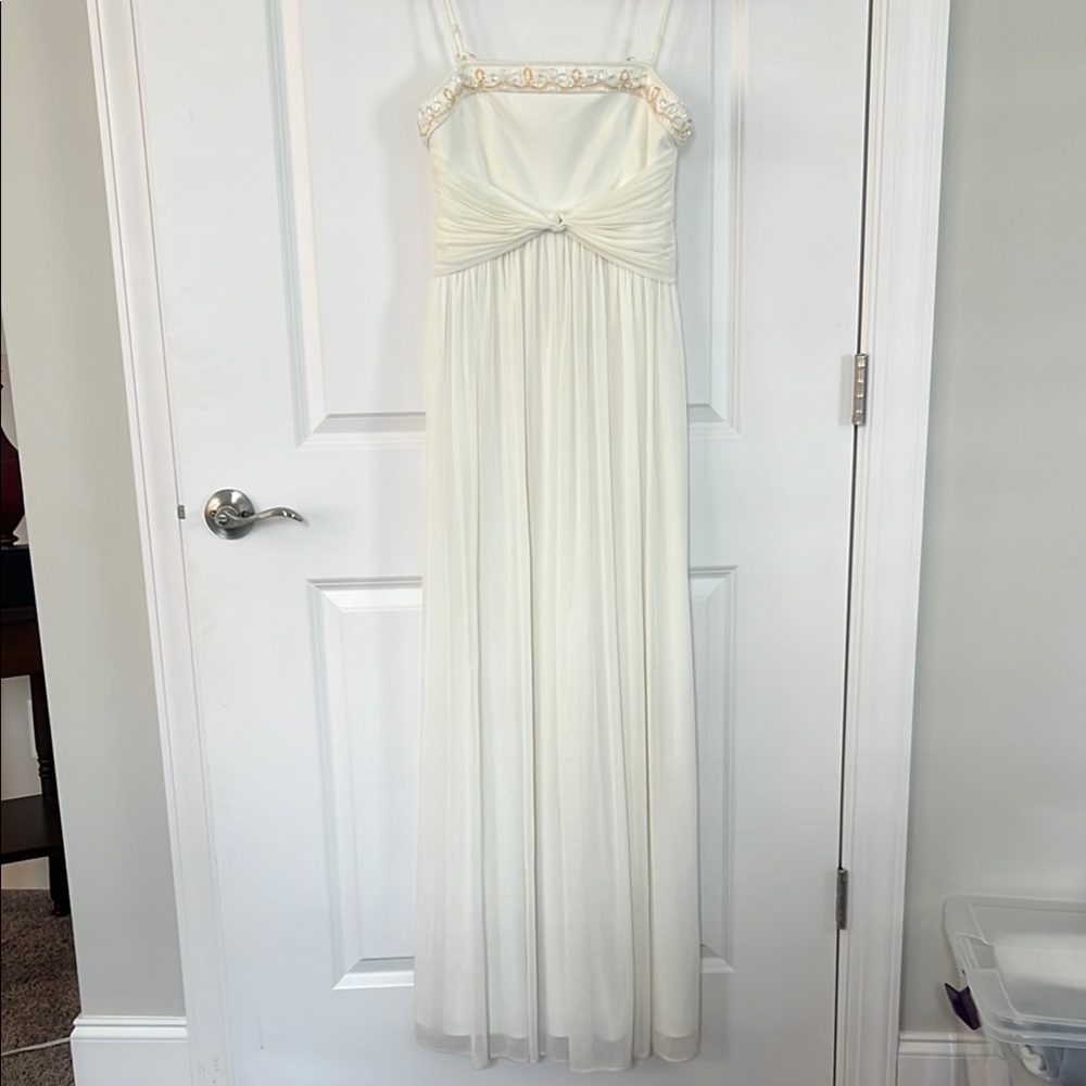 Nicole by Nicole Miller Platinum Elegant Cream Formal Dress